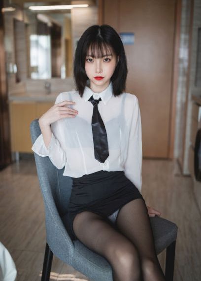 逢泽莉娜